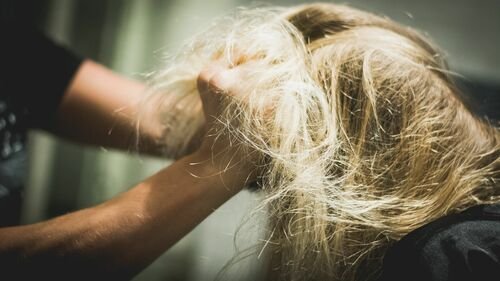 Жена нападна лекарка в Елин Пелин