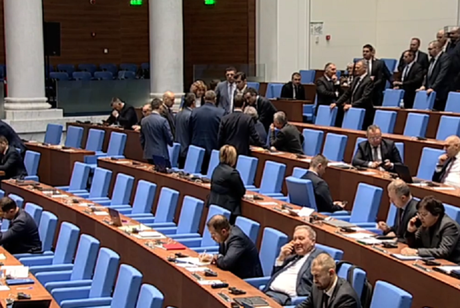 Войната в Близкия изток влиза на дневен ред в парламента