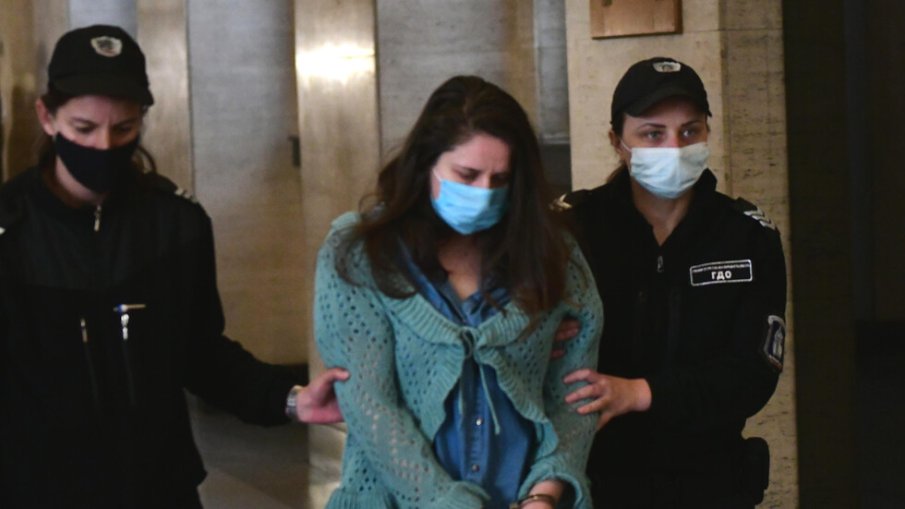 Майката, убила децата си в Сандански, обжалва доживотната присъда