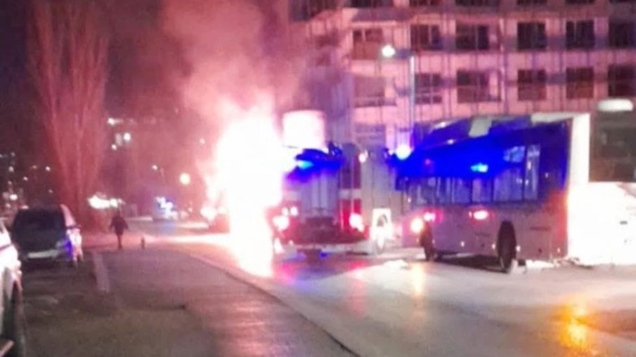 Автобус на градския транспорт горя в столицата