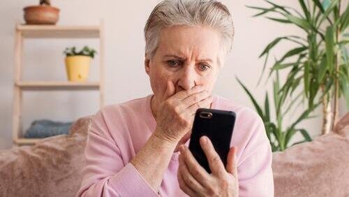 Ало измамнички опитаха да вземат от жена от Русенско близо 30 000 лева