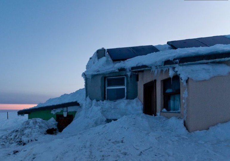 Стопанинът на заслон Ботев спаси турист в Стара планина