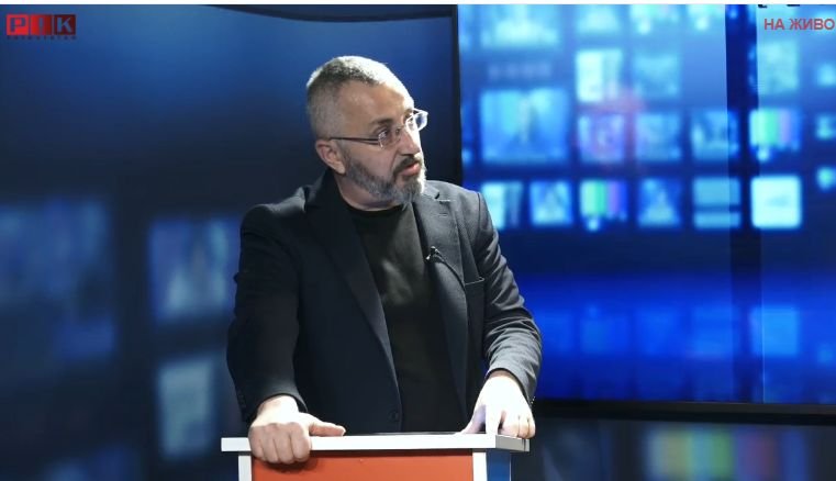 САМО В ПИК TV: Валентин Кардамски с горещ политически анализ: Ние сме в зората на смяната на политически ред в света - искрено се надявам Пеевски, Борисов и Радев да се съберат и да решат какъв ще бъде пътят на България (ВИДЕО) САМО В ПИК TV: Валентин Кардамски с горещ политически анализ: Ние сме в зората на смяната на политически ред в света - искрено се надявам Пеевски, Борисов и Радев да се съберат и да решат какъв ще бъде пътят на България (ВИДЕО)