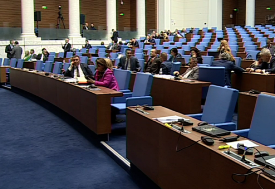 ПИК TV! Депутатите посякоха ППДБ - отхвърлиха предложението им за задължително явяване на изпит за адвокат