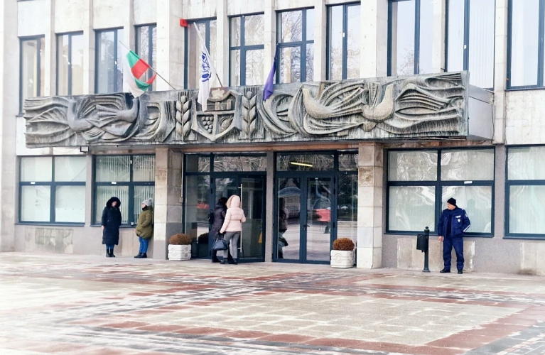 Задържаха на летището зам.-кмета на Видин, прокуратурата го погна за длъжностно престъпление