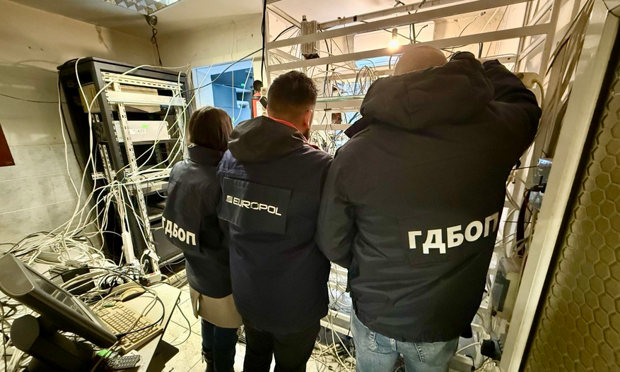ГДБОП спря дейността на кабелен оператор, разпространявал тв програми без права в Добрич и Варна ГДБОП спря дейността на кабелен оператор, разпространявал тв програми без права в Добрич и Варна