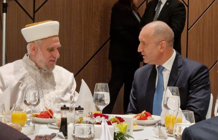 Радев ще бъде домакин на традиционния ифтар по случай Рамазан