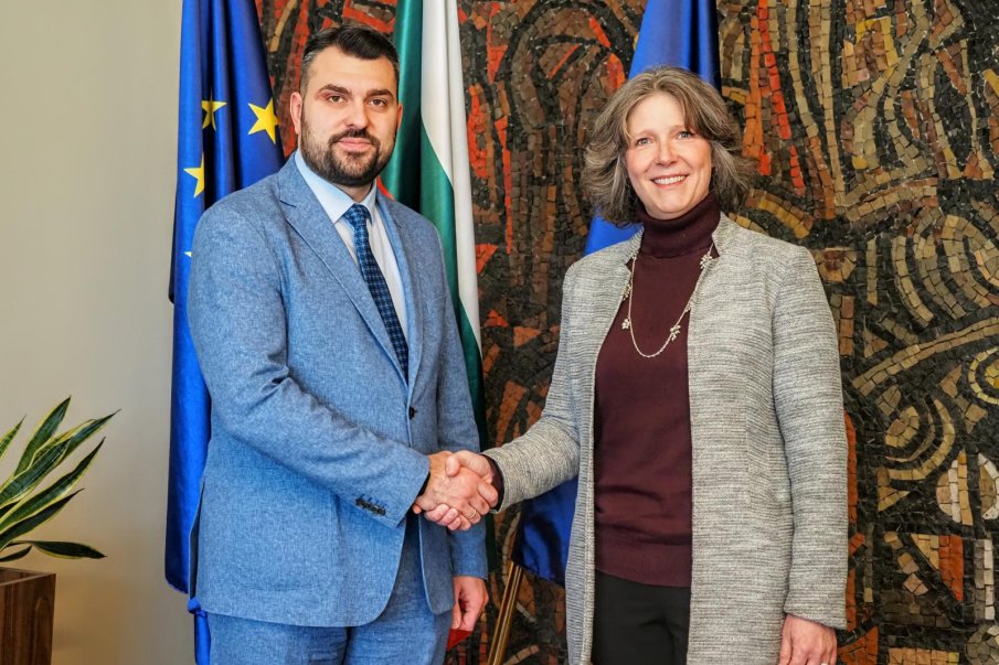 Министър Георг Георгиев се срещна с временната посланичка на САЩ