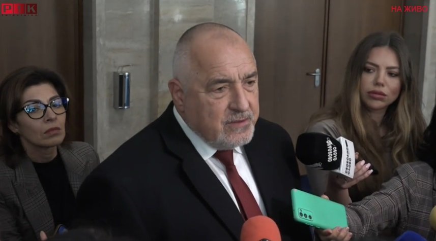 ГОРЕЩО В ПИК TV! Борисов с първи думи за напрежението в управляващата коалиция: Питайте Росен Желязков, той назначава зам.-министрите! Надали някой има изгода кабинетът да падне сега. ГЕРБ е патерица на БСП и ИТН (ВИДЕО)