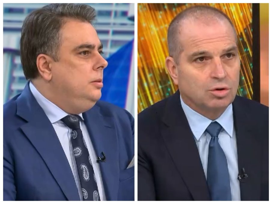 МАГИИ В ЕФИР: Кокорчо замига за лепкавите си ръчички, за да не омагьосвал Гроздан Караджов МАГИИ В ЕФИР: Кокорчо замига за лепкавите си ръчички, за да не омагьосвал Гроздан Караджов