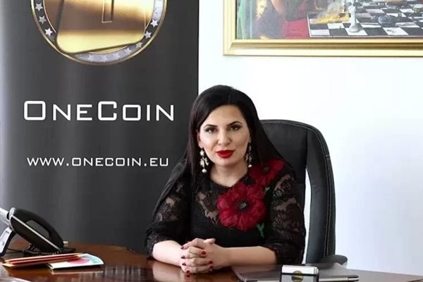 СТУДЕН ДУШ за жертвите на Ружа Игнатова: Ще ударят на камък, ако съдят България за милиарди СТУДЕН ДУШ за жертвите на Ружа Игнатова: Ще ударят на камък, ако съдят България за милиарди