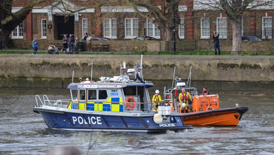 Откриха тялото на мъж, заподозрян за убийството на съпругата си в Деня на влюбените