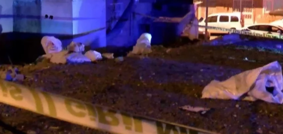 Деца, играещи на криеница, намериха затрупано с камъни мъртво бебе