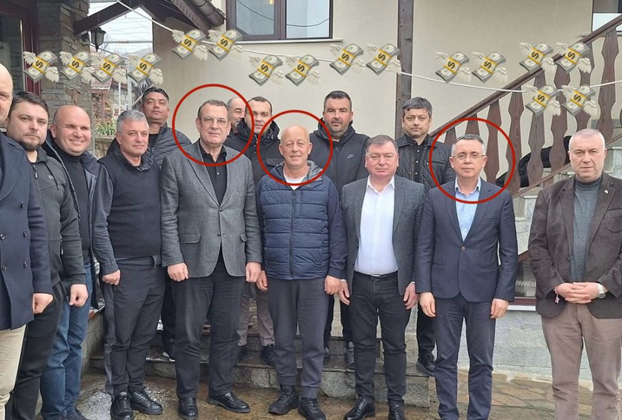 МИЛИОНЕРСКА ВИЗИТА: Джевдет Чакъров и Хасан Азис накрак при арестанта Искендер. Какво правят при обвинен за участие в престъпна група? МИЛИОНЕРСКА ВИЗИТА: Джевдет Чакъров и Хасан Азис накрак при арестанта Искендер. Какво правят при обвинен за участие в престъпна група?
