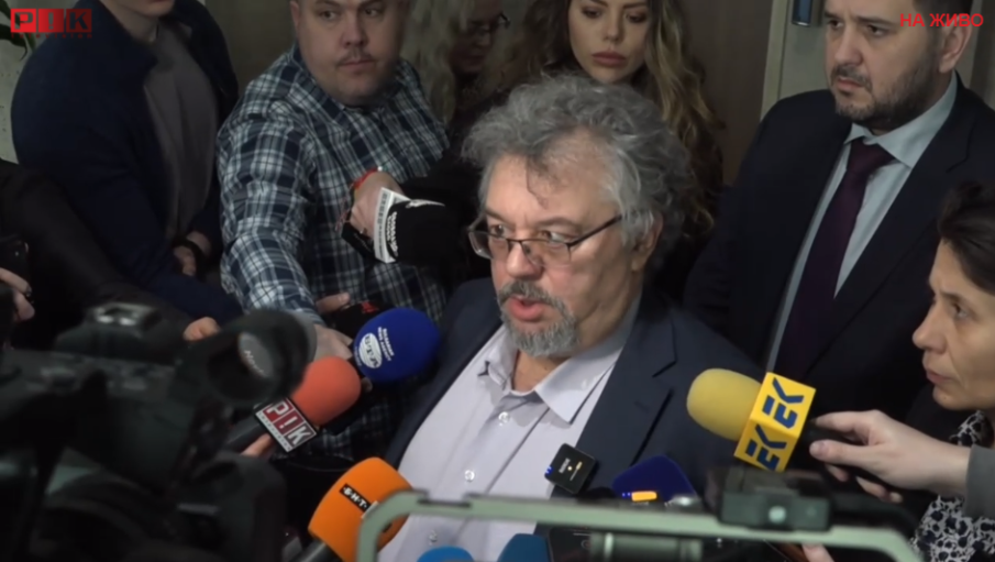 Манол Пейков недоволства от провалената сесия на ЮНЕСКО, похвали служебния министър на културата (ВИДЕО) Манол Пейков недоволства от провалената сесия на ЮНЕСКО, похвали служебния министър на културата (ВИДЕО)
