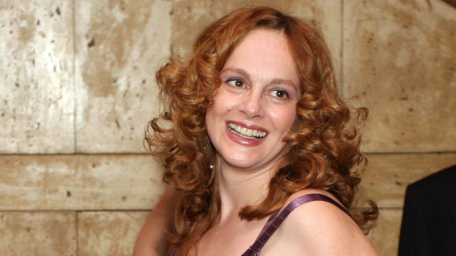 САМО В ПИК И РЕТРО: Параскева Джукелова шокира с нова визия (СНИМКА)