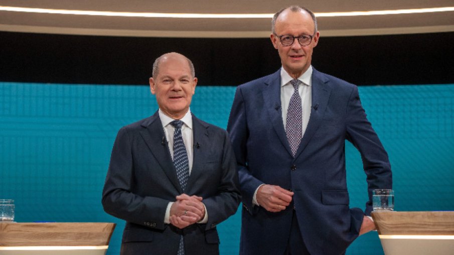 Консерватори и социалдемократи започват преговори за кабинет в Германия