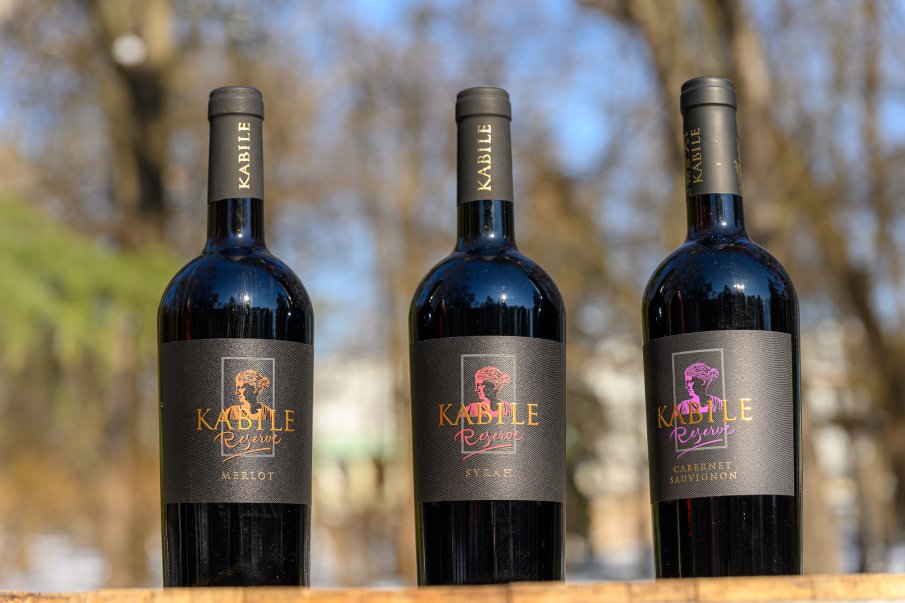 Френско признание за българско качество: Вила Ямбол с шест медала от Vinalies Internationales (СНИМКИ)