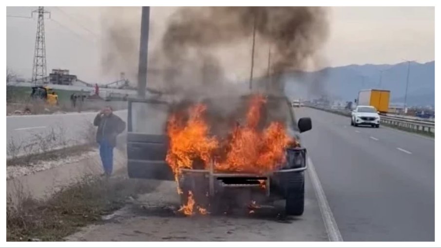 Джип изгоря на пътя Пловдив-Асеновград