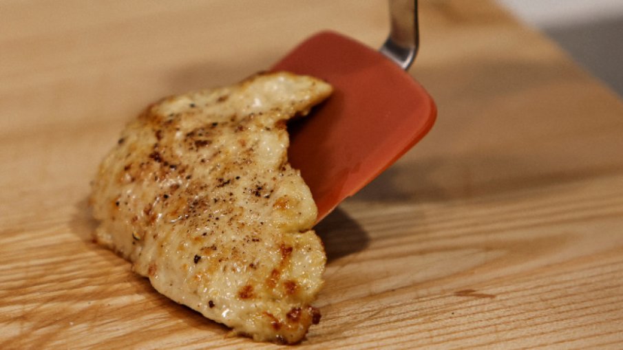 Отгледано в лаборатория месо може да бъде пуснато на британския пазар