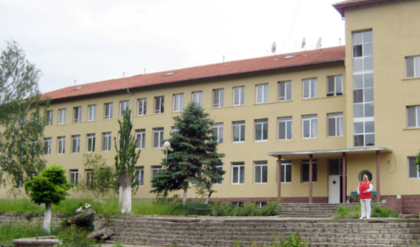 Продължава протестът на работещите в психиатричните болници у нас