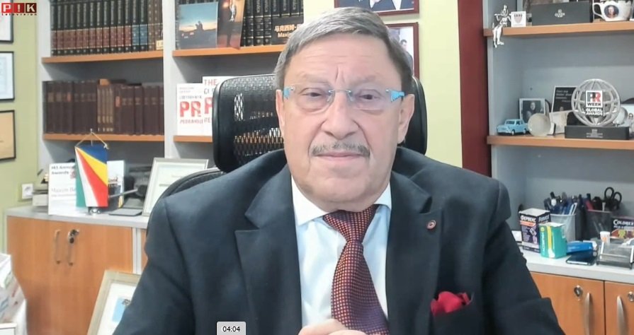 ЕДИНСТВЕНО В ПИК TV! Пиар експертът Максим Бехар с анализ на поведението на Радев: Политиците трябва да са готови по всяко време да отговарят на въпроси (ВИДЕО) ЕДИНСТВЕНО В ПИК TV! Пиар експертът Максим Бехар с анализ на поведението на Радев: Политиците трябва да са готови по всяко време да отговарят на въпроси (ВИДЕО)