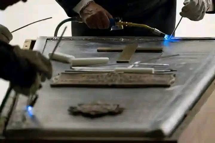 Над 70 000 души посетили гроба на папа Франциск