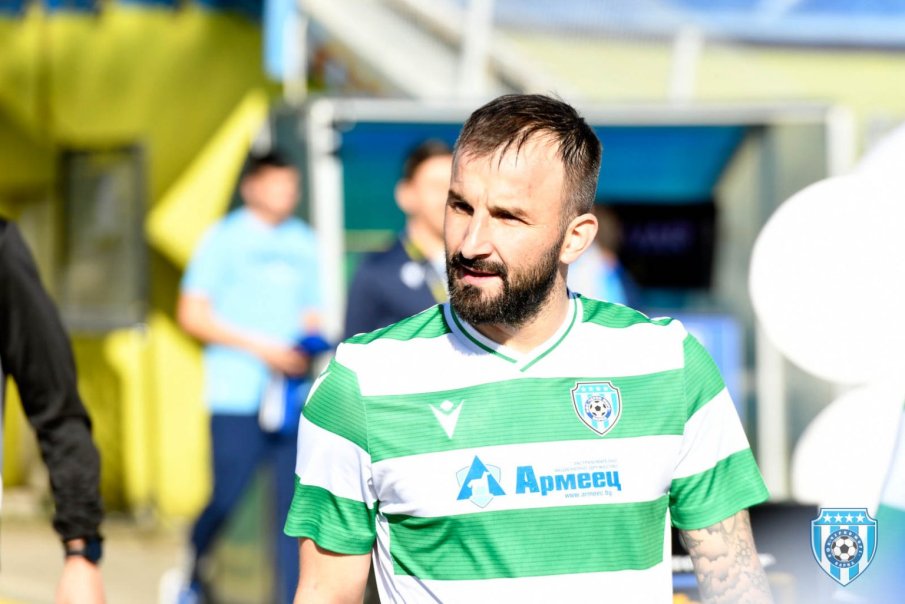 Васил Панайотов преподписа с Черно Море