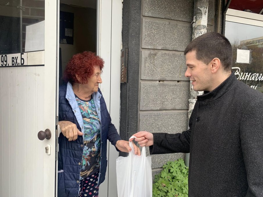 БСП зарадва над 1500 души в кампанията “Солидарен Великден“