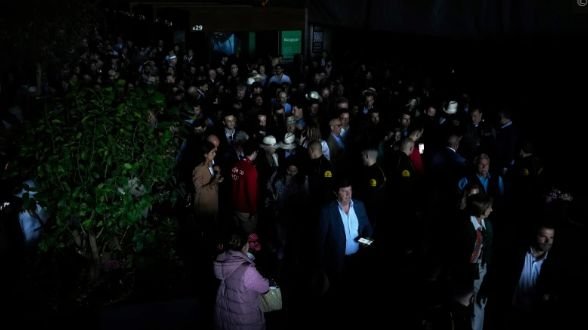 Правителствата на Испания и Португалия свикват извънредни заседания заради кризата с тока Правителствата на Испания и Португалия свикват извънредни заседания заради кризата с тока
