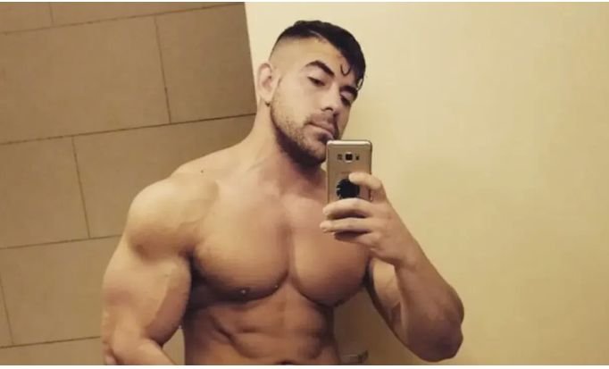 Порноактьор намерен мъртъв