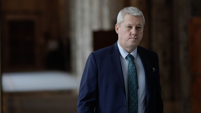 В Румъния назначиха временен премиер