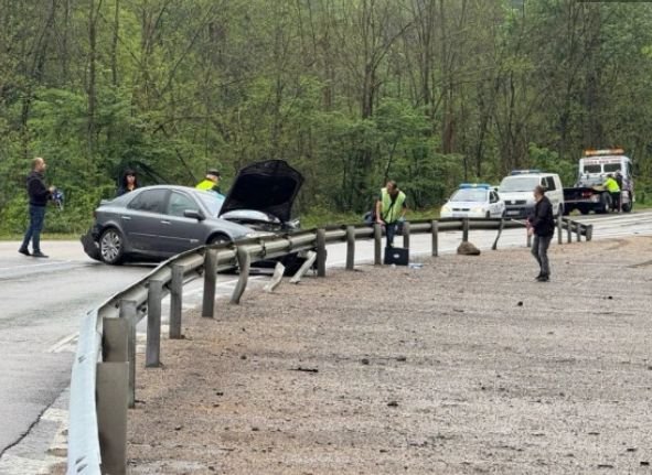 Заловиха тираджия, за който се предполага, че е убил човек в Прохода на Републиката и опитал да избяга Заловиха тираджия, за който се предполага, че е убил човек в Прохода на Републиката и опитал да избяга