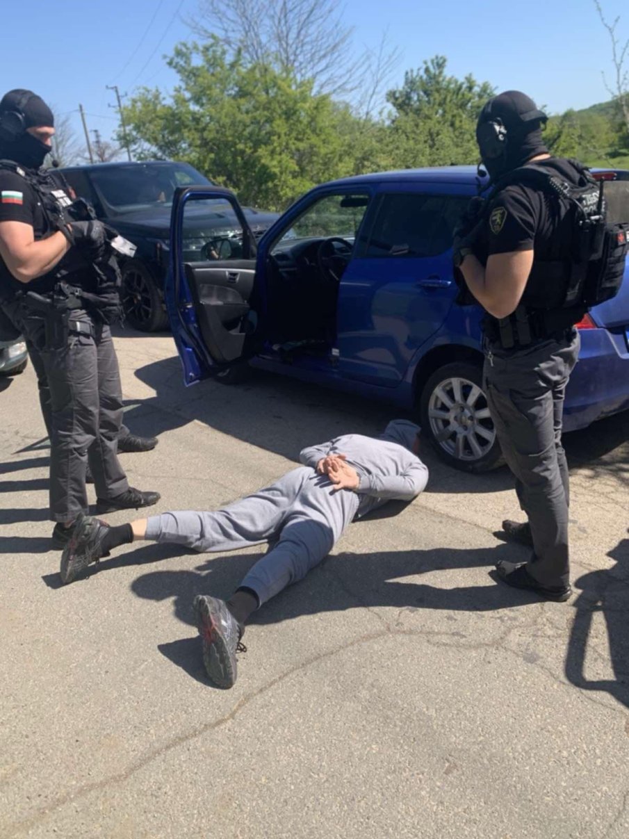 Арест и обвинение за рецидивист с кокаин за почти 100 бона в Бургас