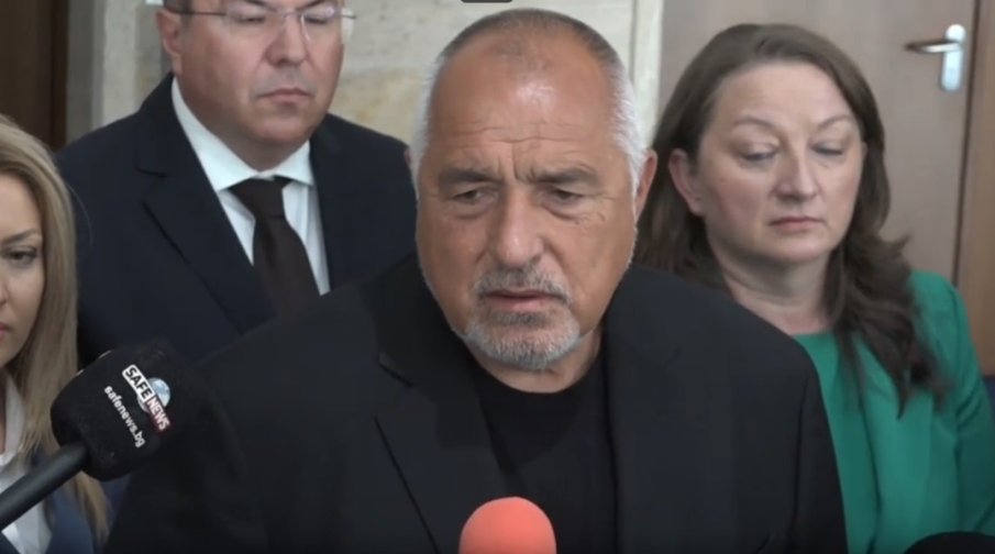 ГОРЕЩО В ПИК TV! Борисов: Парламентът се занимава с всичко друго, но не и със законодателство! Изказването на Радев вчера беше грозно (ВИДЕО) ГОРЕЩО В ПИК TV! Борисов: Парламентът се занимава с всичко друго, но не и със законодателство! Изказването на Радев вчера беше грозно (ВИДЕО)