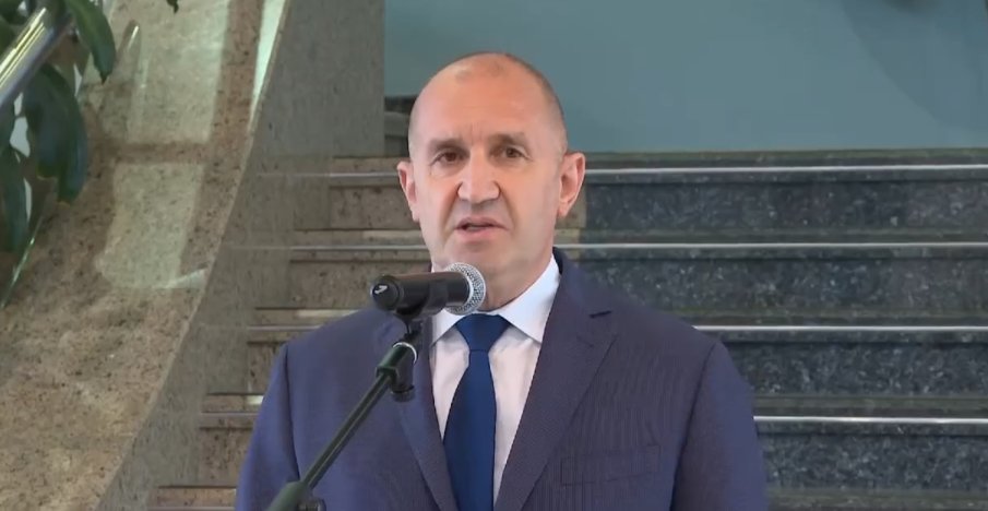 последните минути радев буни отново държавата сезира отхвърленото искане референдум сипе безумни оправдания действията