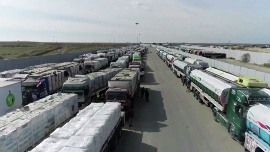 Разрешиха на ООН да вкара близо 100 камиона с хуманитарна помощ в Газа