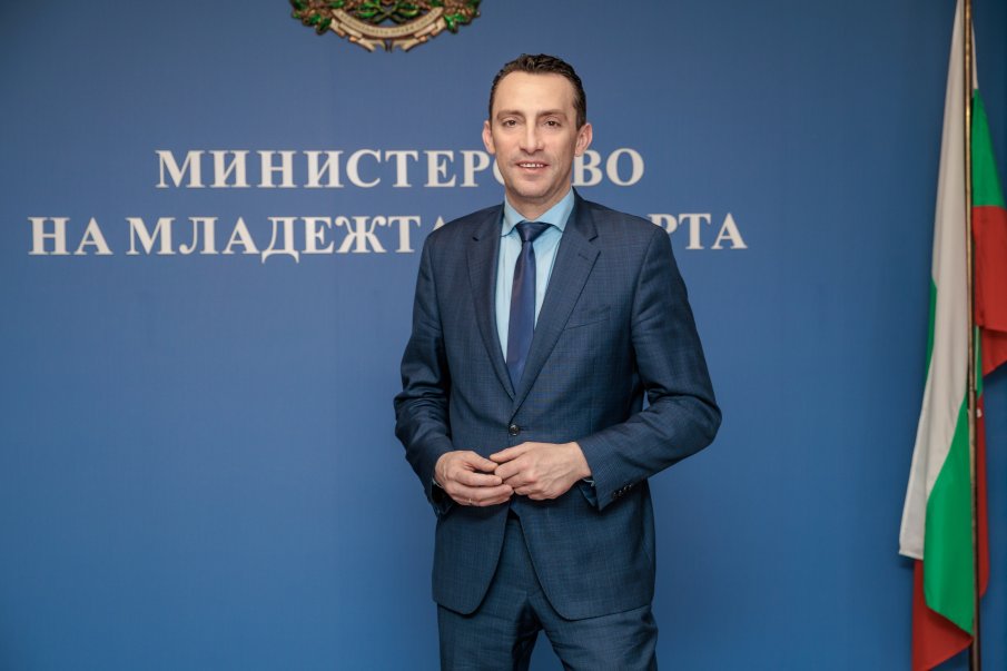 Министър Иван Пешев със специално приветствие за Деня на българския спорт