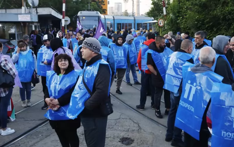 ОТ ПОСЛЕДНИТЕ МИНУТИ: Утре отново без наземен транспорт в София, метро ще има ОТ ПОСЛЕДНИТЕ МИНУТИ: Утре отново без наземен транспорт в София, метро ще има
