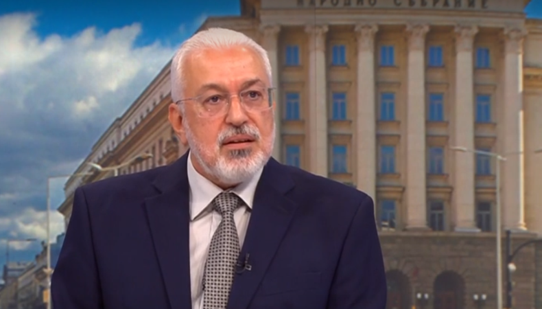 Д-р Илко Семерджиев: Напълно реалистично е искането на медицинските сестри за увеличение на заплатите със 150% Д-р Илко Семерджиев: Напълно реалистично е искането на медицинските сестри за увеличение на заплатите със 150%