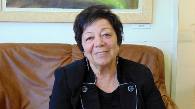 Почина издателката Божана Апостолова