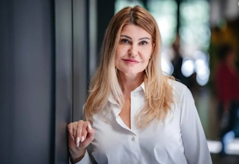 ПИК TV! Експертът д-р Ирена Соколова с горещ анализ - защо деца и внуци оставят възрастните хора в домове на ужасите (ОБНОВЕНА)