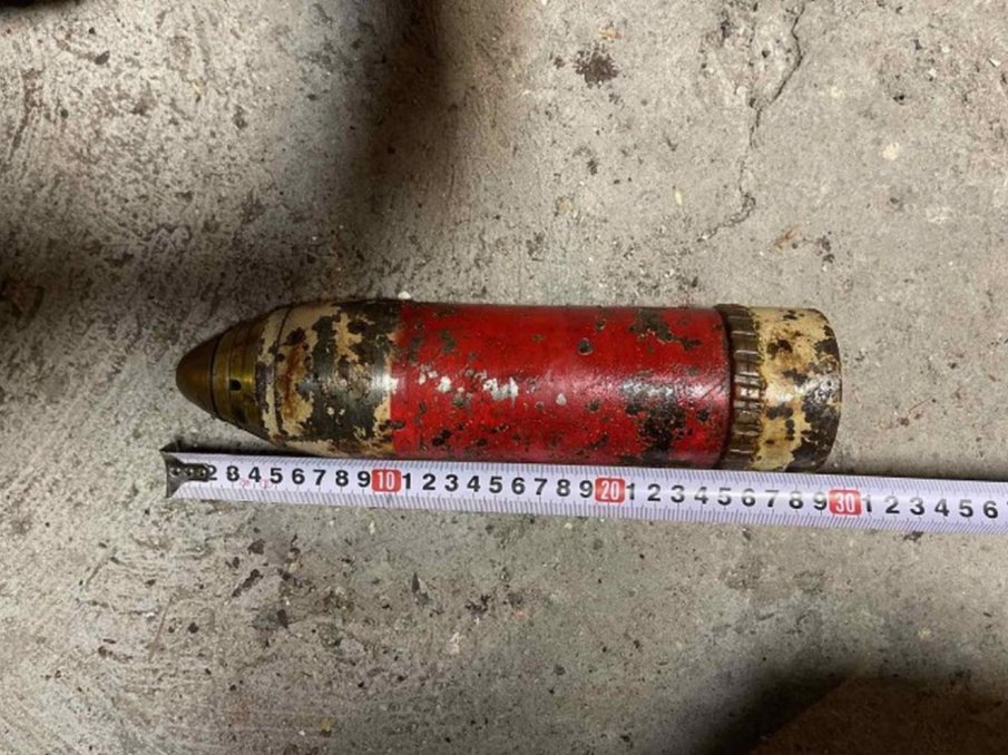 Военни унищожиха снаряд в София