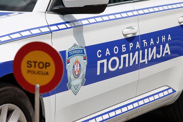 Арестуваха декан и още петима служители на университета в Нови Сад