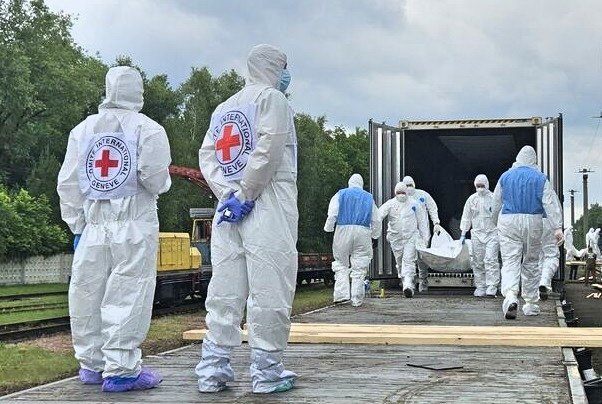 Телата на 1200 убити украинци във войната с Русия бяха върнати в родина им Телата на 1200 убити украинци във войната с Русия бяха върнати в родина им