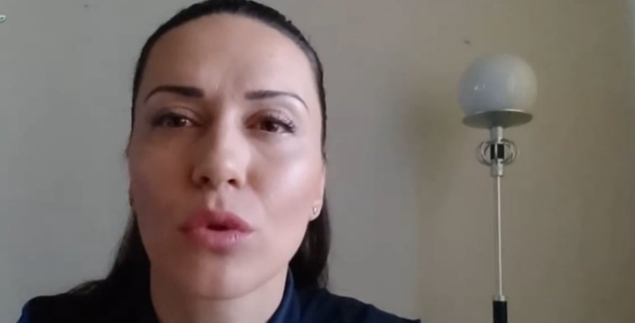 ГОРЕЩО В ПИК TV! Полицайката, опълчила се на провокациите на Цънцарова, разкрива има ли развитие по случая Явор: Бойко Рашков твърдеше, че реформата е на 98 процента, а тя не беше свършена и на 10 (ВИДЕО) ГОРЕЩО В ПИК TV! Полицайката, опълчила се на провокациите на Цънцарова, разкрива има ли развитие по случая Явор: Бойко Рашков твърдеше, че реформата е на 98 процента, а тя не беше свършена и на 10 (ВИДЕО)