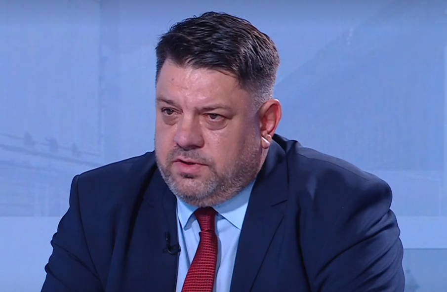 Атанас Зафиров: Прави се опит протестът срещу еврото да бъде превърнат в протест срещу управлението Атанас Зафиров: Прави се опит протестът срещу еврото да бъде превърнат в протест срещу управлението