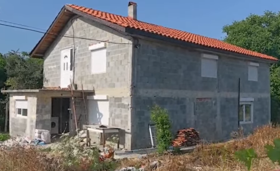 МИСТЕРИЯТА СЕ ЗАПЛИТА! Намереният мъртъв Тольо от Камено се върнал преди месец от Германия с 80 000 лева и над килограм злато МИСТЕРИЯТА СЕ ЗАПЛИТА! Намереният мъртъв Тольо от Камено се върнал преди месец от Германия с 80 000 лева и над килограм злато