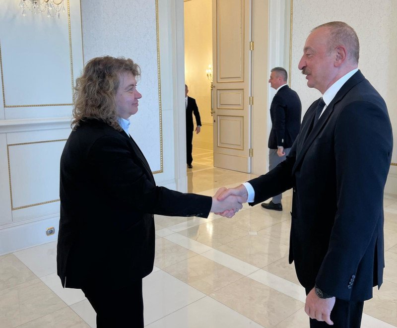 Наталия Киселова на среща с президента на Азербайджан Илхам Алиев (СНИМКИ) Наталия Киселова на среща с президента на Азербайджан Илхам Алиев (СНИМКИ)