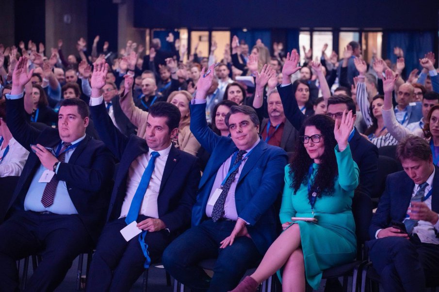 Как оправдателните тези на Промяната рухват една след друга